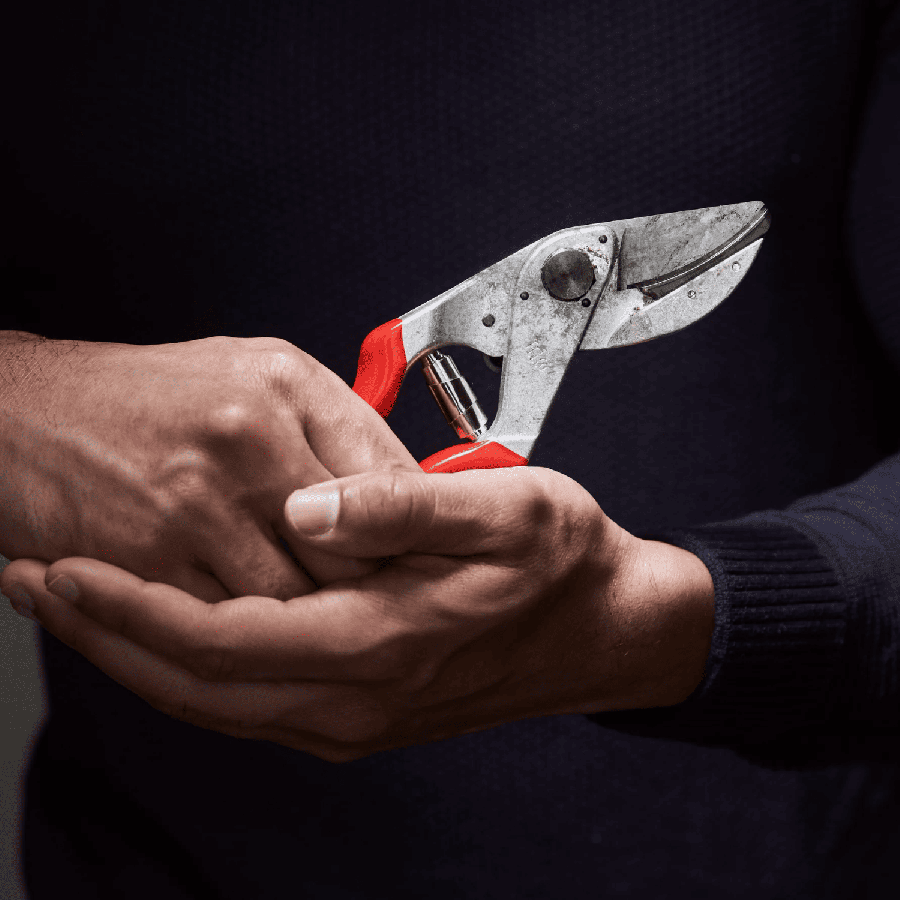 Secateur a enclume courbe felco f32